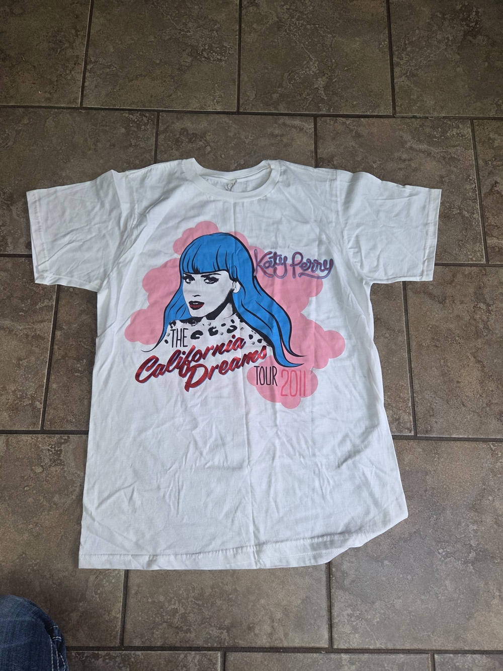 Katy Perry - The “California Dreams” Tour 2011 - White Shirt. Medium